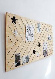 11 Diy Pour Faire Un Pele Mele Photos Tableau Memo Diy Bricolage Projets De Bricolage Et Loisirs Creatifs