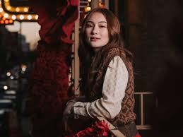 Lola Tung to make Broadway debut in Hadestown