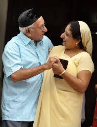 Maybe you would like to learn more about one of these? Parsi New Year Navroz Mubarak Modi Tendulkar Smriti Irani Tweet Parsi New Year Wishes The Economic Times