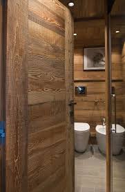 Casa Fiorita E Piu Di Un Abitazione E La Scenografia Dei Ricordi D Infanzia Del Suo Arredamento Baita Di Montagna Arredamento Di Montagna Arredamento Chalet