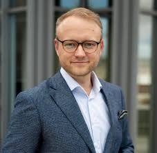 20min | documentary | episode aired 26 july 2020 previous all episodes (344) next add a plot » stars: Fdp Hamburg Michael Kruse Will Bundestagsmandat Und Landesvorsitz Welt