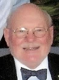 Robert Thayer, 77; minister was well suited to the task