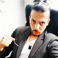 2800+ perfiles de «Remache»