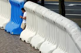 Image result for Grand Hyatt hotel rào chắn