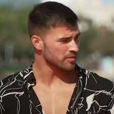 Louie Warner's Instagram, Twitter & Facebook