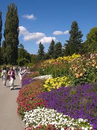 Die Insel Mainau Im Blumenmeer Am Bodensee Insel Mainau Karibik Urlaub Insel
