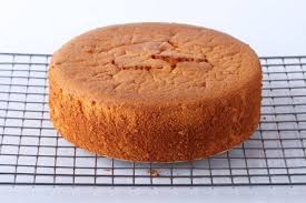 Il pan di spagna, originariamente chiamato pâte génoise, è un dolce inventato dal cuoco genovese giovan battista cabona intorno al 1700. Pan Di Spagna Con Il Lievito Soffice Base Per Torte Perfette
