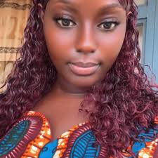 Maria Couture dans personnes