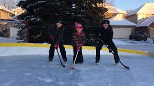 Build your own backyard ice rink with these helpful tips provided by q&a site stack exchange. Ottawa Family Brings Back Outdoor Hockey Rink After Truce With Neighbour Ctv News
