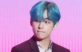 Namun kamu tahu enggak, kalau si ganteng kelahiran tahun 1995 ini ternyata punya kisah yang lucu, loh. Cara Unik Dan Lucu V Bts Sembunyikan Jerawat Di Wajah Bikin Gemas
