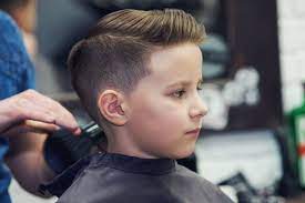 A bada la lunghezza, come succede invece nei tagli molto corti. Taglio Capelli Bambino Idee Per Un Taglio Pratico Ma Alla Moda