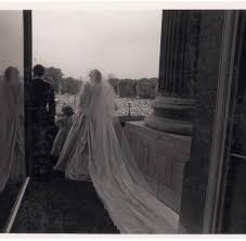 Bekannt für ihre außergewöhnliche wohltätigkeitsarbeit und. Britisches Konigshaus Unbekannte Hochzeitsfotos Von Prinzessin Diana Entdeckt Bilder Fotos Welt