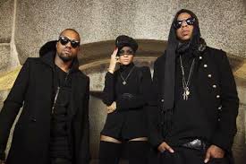 Jay Z Ft Rihanna And Kanye West Run This Town Music Video Jay Z Music Rihanna Kanye West Rap Music Videos