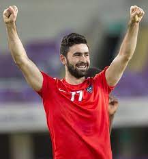 اللاعب عمر خربين
