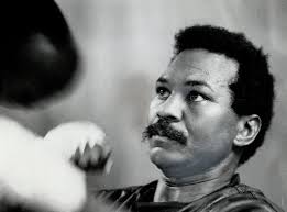 Armando Muñiz, popular 1970s welterweight who was also a 1968 Olympian,  interviews "Manos de Piedra" Roberto Durán for an NBC "Sportsworld" segment  in 1979.