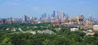 At just over 400,000 people, it is the largest city in minnesota. Minneapolis Wikipedia