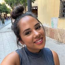 Donna Crook's Instagram, Twitter & Facebook