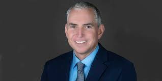 Max Guinn's Instagram, Twitter & Facebook