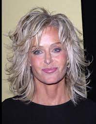 Farrah leni fawcett (/ ˈ f æ r ə ˈ f ɔː s ɪ t /; Pin By M Larkin On Farah En Sus Ultimos Tiempos Hair Styles Short Hair Styles Thick Hair Styles