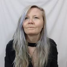 Jenn Bress's Instagram, Twitter & Facebook