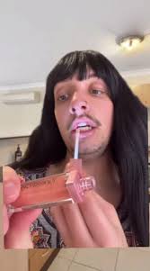 Donna Robillard Lip Lights High Shine Gloss Review