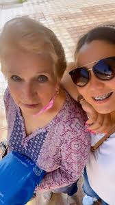 Feliz día a mis hermosas mujeres de mi vida!!! Son un ejemplo de vida!  @[100000340921978:Lucina Bolaños Dehesa] @[100027070117989:Lucina Dehesa]  @[100054156149836:Monica Bolaños] 💓