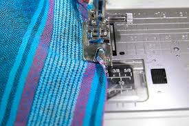 Porter un masque chirurgical ou en tissu, pas un bandana ou un foulard; Tuto 3 Facons De Coudre Un Headband Pour Les Vacances Couture Debutant