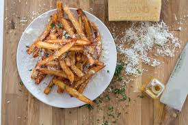 Pomme feminine de terre, pomme de terre, pomme de terre. Foodhall India You Say Potato We Say Pommes Frites Facebook