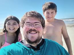 Once 700 pounds, young man fights for healthier life