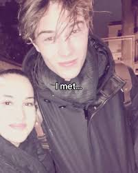 I meet chico @chico_lachowski @iblamejordan @seanopry55 #looksmaxxing  #lachowski #chicolachowski #jordanbarrett #seanopry #seanopry55 #looksmax  #beautyfull #mandibula #mogger #mog #mogged #model #fyp #jordanbarrett  #seanopry55 #tendencia #edit #trend ...