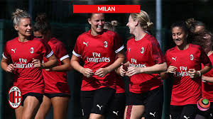 Valentina giacinti, capitana del milan femminile. Prima Squadra Femminile Del Milan Nel Vivo Della Preparazione Calcio Femminile Italiano