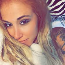 Fresh postpartum with your 5th child- when chicken nuggies suffice as a  good dinner for everyone 🤣🤣