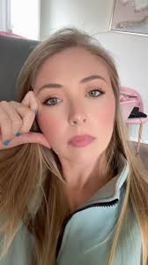 When you’re nice you’re 10X hotter. I’m not making it up! It’s science.  #bekind #behot , ., ., ., #Happiness #positivevibes #compassion #love  #inspiration