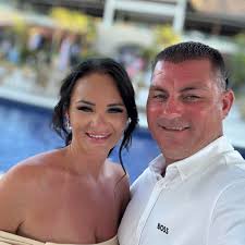 Hiya need some help I believe there is a man around new romney area that  hires out mini diggers an so