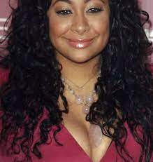 Neueste Lange Webart Frisuren Fur Runde Gesichter Neueste Frisuren 2018 Black Women Hairstyles Long Weave Hairstyles Easy Hairstyles For Long Hair