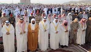 صلاة العيد) استحب له أن يقضيها على صفتها (أي كما يصليها الإمام) انتهى. ØµÙ„Ø§Ø© Ø¹ÙŠØ¯ Ø§Ù„Ø£Ø¶Ø­Ù‰ Ø§Ù„Ù…Ø¨Ø§Ø±Ùƒ ÙÙŠ Ù…Ø®ØªÙ„Ù Ø£Ù†Ø­Ø§Ø¡ Ø§Ù„Ù…Ù…Ù„ÙƒØ© Ø£Ø®Ø¨Ø§Ø± Ø§Ù„Ø³Ø¹ÙˆØ¯ÙŠØ© ØµØ­ÙŠÙØ© Ø¹ÙƒØ§Ø¸