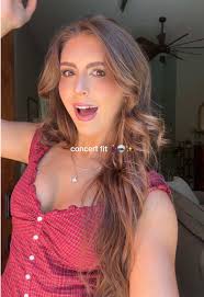 What to Wear to A Peach Pit Concert