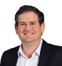 Chris Hartlage's Instagram, Twitter & Facebook