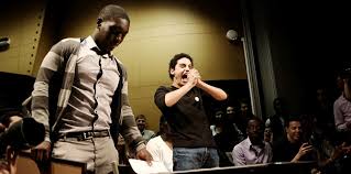 Résultat de recherche d'images pour "a voix haute"