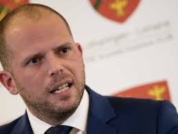 Dit is er aan de hand. Theo Francken Doet Zeldzame Onthulling Over Zijn Priveleven Dat Doe Ik Speciaal Voor Mijn Kinderen Showbizz 24