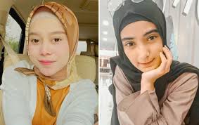 Diketahui, rizki da dan nadya mustika menikah pada 17 juli lalu. Dibully Kalah Cantik Dari Lesty Nadya Istri Rizki Da Pamer Perut Berisi Ngode Hamil