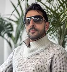 Repost storysavedforyou —— storysavedforyou 🌹 HERO ♥️” H H Sheikh Hamdan  bin Mohammed bin Rashid Al Maktoum. ♡ .. .. ‎#فزاع #Precious #Sportsman  #almaktoum #HeartofDubai #DubaiTreasure #Faz3 #Fazza #F3 #HeartbeatofDubai  #emirates-leaders ...