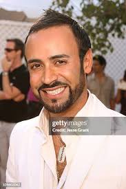 738 Nick Hancock Stock Photos, High-Res Pictures, and Images