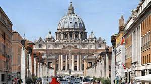 The papal basilica of saint peter in the vatican, or simply saint peter's basilica, is a church built in the renaissance style located in va. Plaza Y Basilica San Pedro De Vaticano Travelingturks