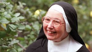 Sister Wendy Beckett, Nun Who Became a BBC Star, Dies at 88