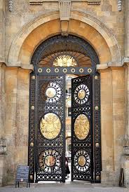 European Architecture Kapilar Eingangflur Eingangarchitektur Eingangvorgarten 2020 The Doors Kemer Kapi Mimari