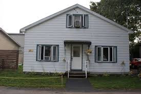 Maison A Etages A Vendre A Lavaltrie Lanaudiere Sutton Quebec Maison A Vendre Pinterest Condos And Quebec