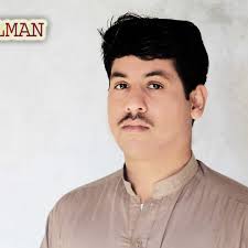 دا خبره خو ده سپينه له امو تر اباسينه يو مو رنګ دی يو مو وينه