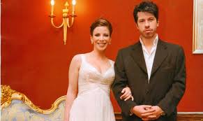 Check spelling or type a new query. X Bar8akoyrhs A Telwnh O 8rhskeytikos Gamos Mazi Me Thn Baftish Twn Paidiwn Toys