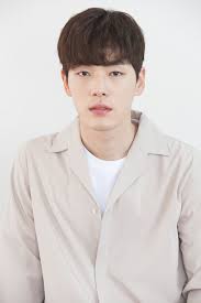 171021 배우 김정현(kim jung hyun) 버커루 팬사인회 직캠 by chickencoupon. Kim Jung Hyun 1990 Asianwiki